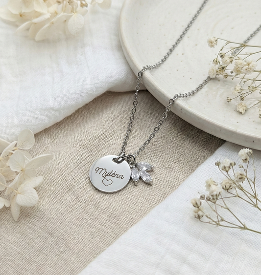 Collier femme personnalisé et fleur en zirconium médaille 15 mm