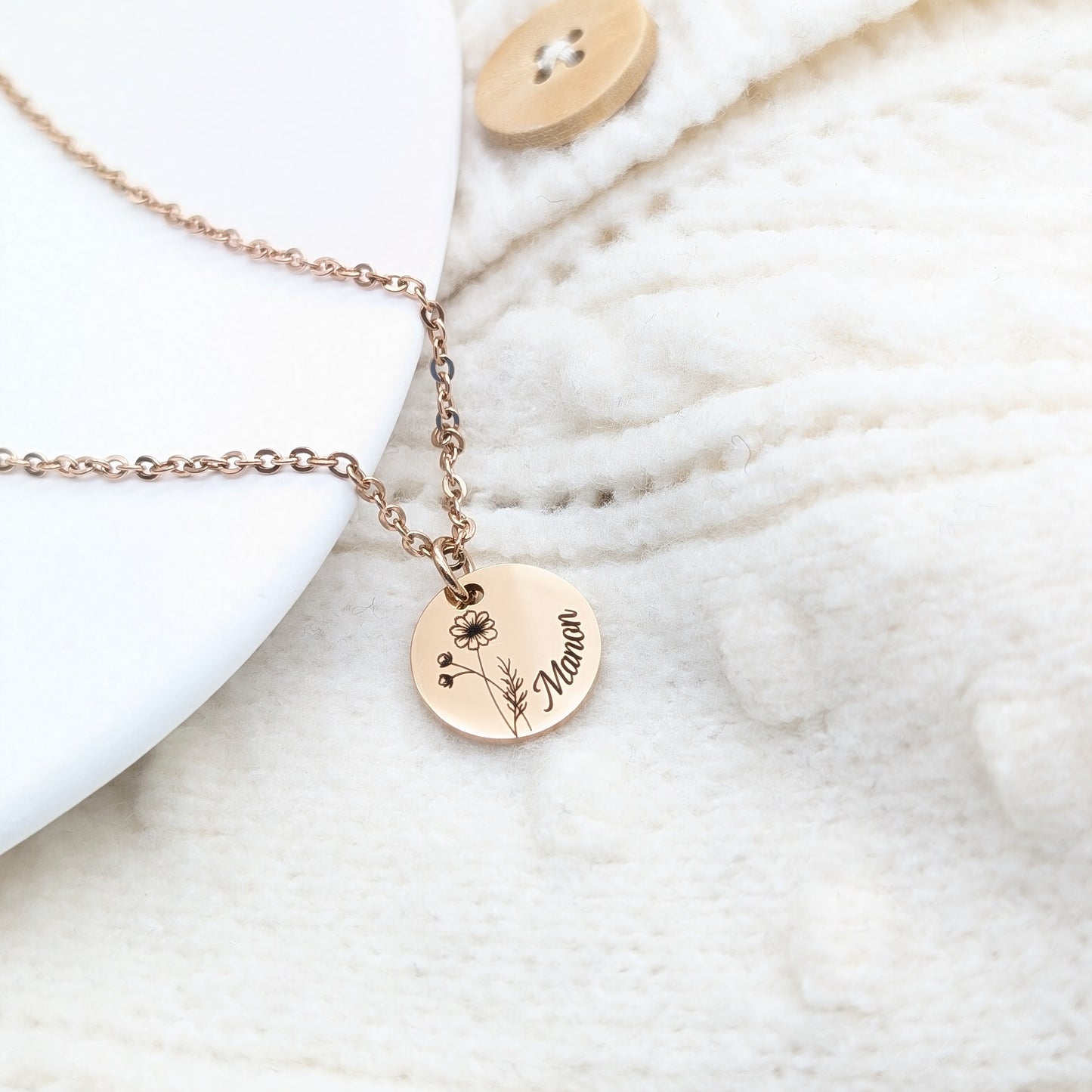Collier Personnalisable avec fleur de naissance et prénom médaille 15 mm