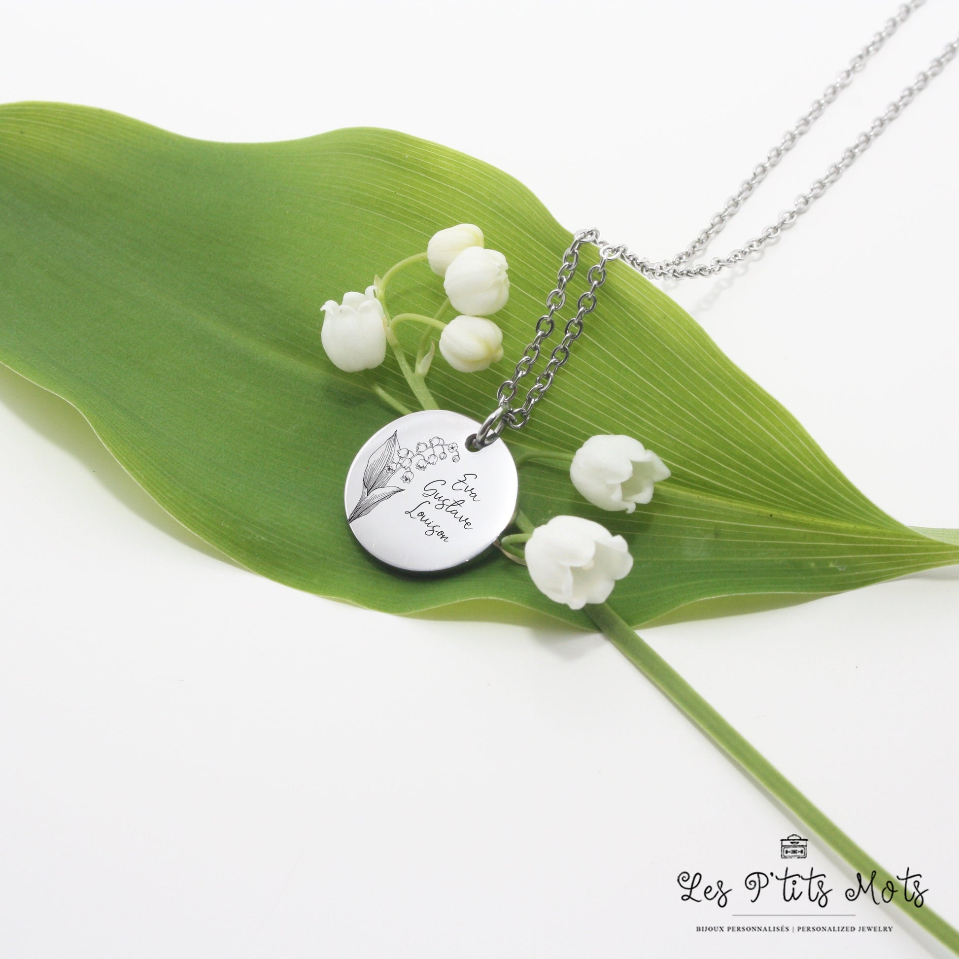 Collier Personnalisé avec fleur de Muguet, Collier Maman, Mamie, Marraine, Cadeau Porte bonheur gravé, Bijou marraine, Cadeau fête des mères