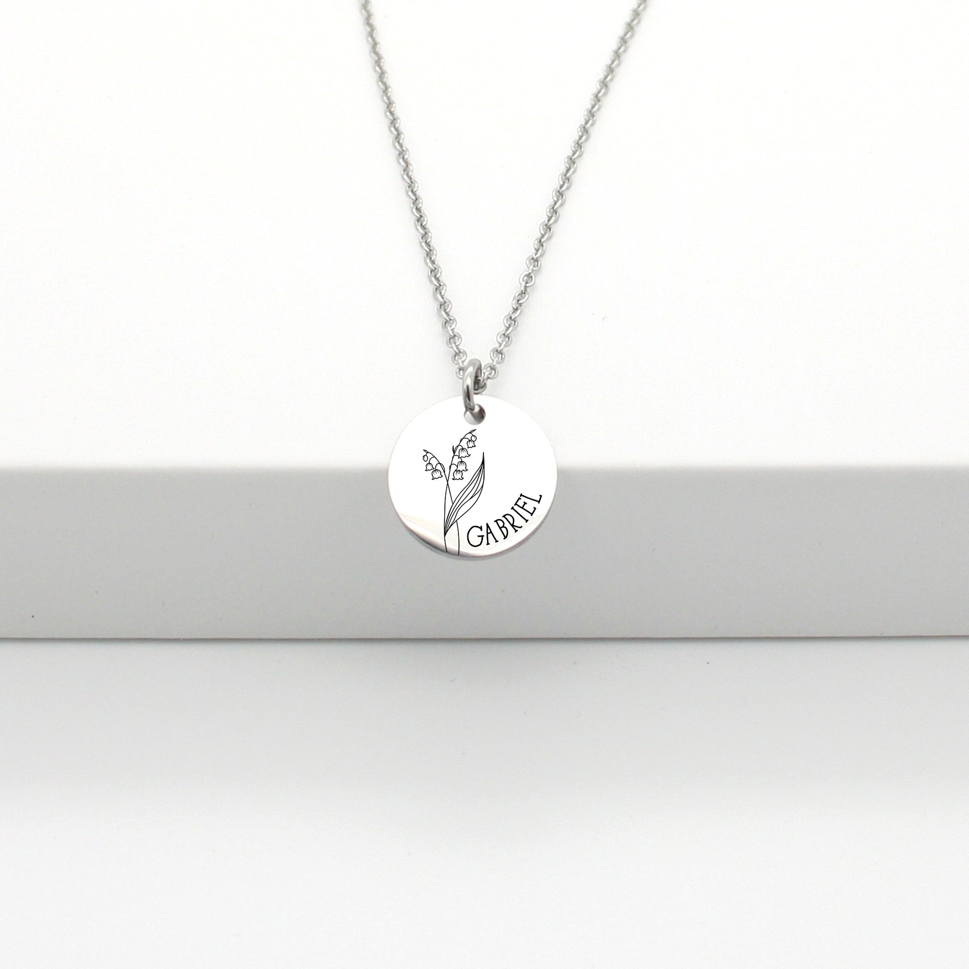 Collier personnalisé avec fleur de naissance et gravure prénom, Cadeau maman, marraine, Cadeau naissance, Cadeau fête des mères
