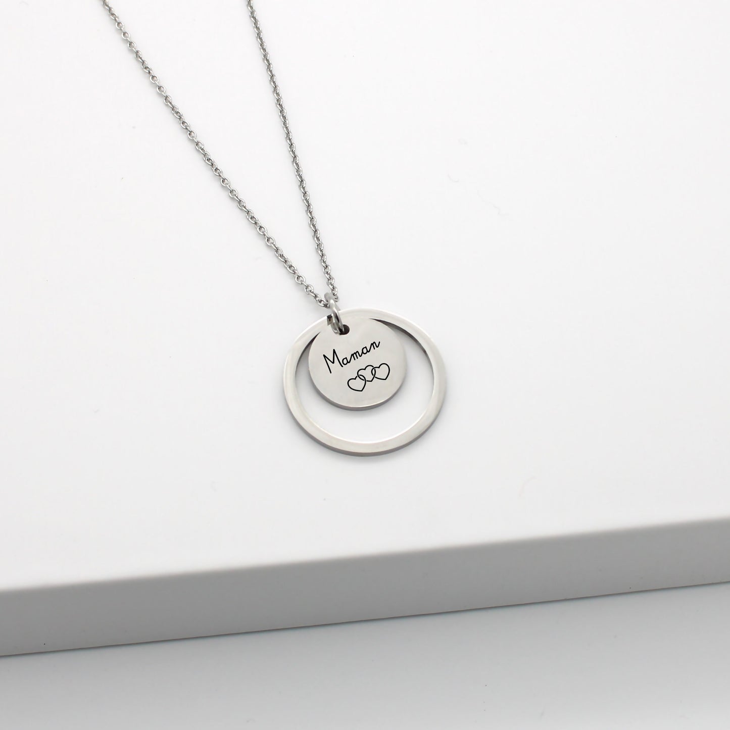 Collier Personnalisé avec pendentif et cercle, Collier Maman, Mamie, Bijou Femme Personnalisé, Cadeau Saint Valentin, Cadeau naissance