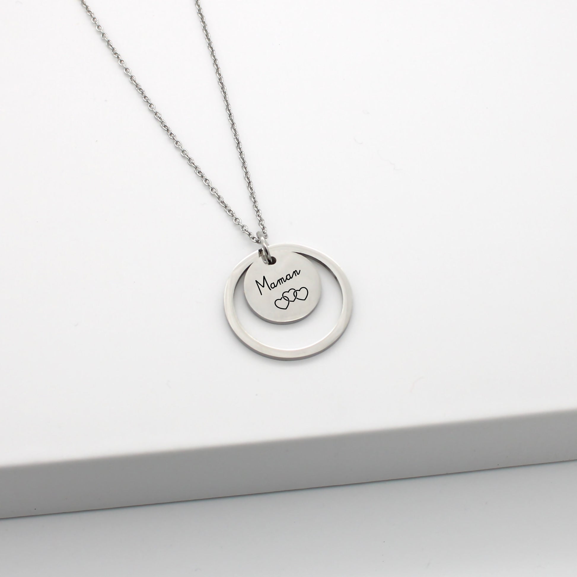 Collier Personnalisé avec pendentif et cercle, Collier Maman, Mamie, Bijou Femme Personnalisé, Cadeau Saint Valentin, Cadeau naissance