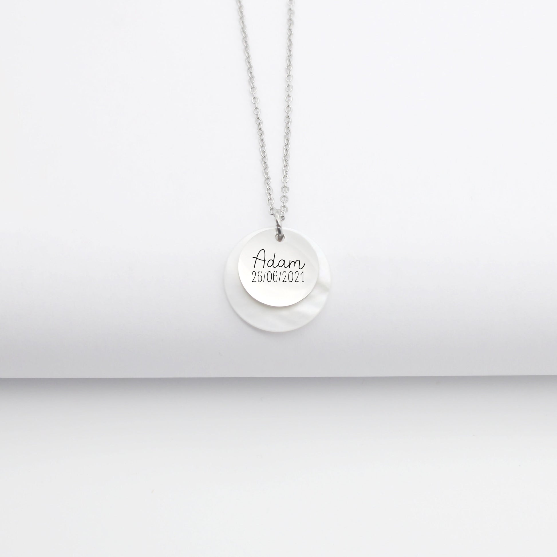 Collier Personnalisé et Nacre, Collier pour Maman, Bijou Maman, Cadeau marraine, Cadeau naissance, Cadeau fête des mères