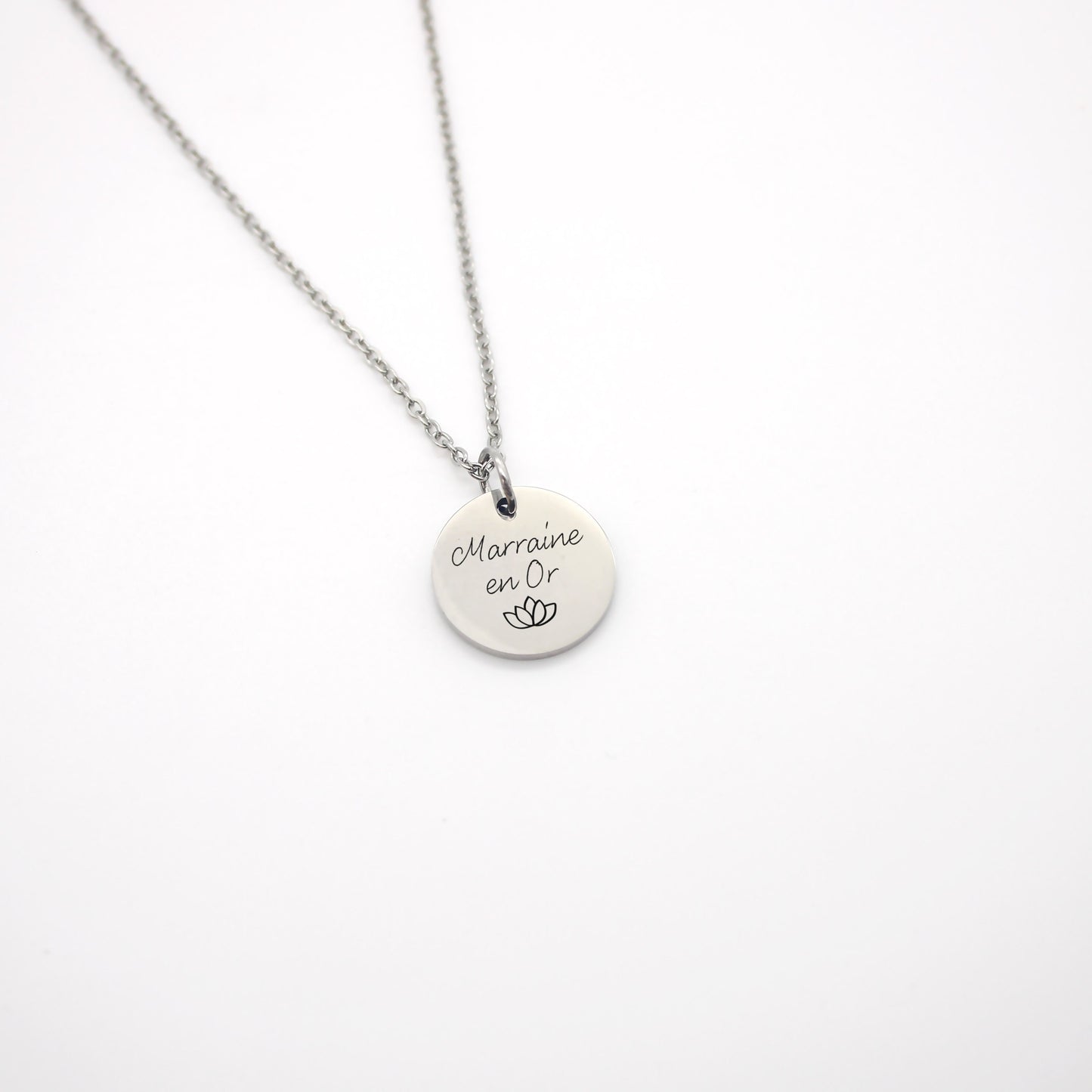 Collier avec médaille personnalisée, Collier personnalisable, Cadeau Maman, Marraine, Sœur, Cadeau Naissance, Bijou demoiselle d'honneur