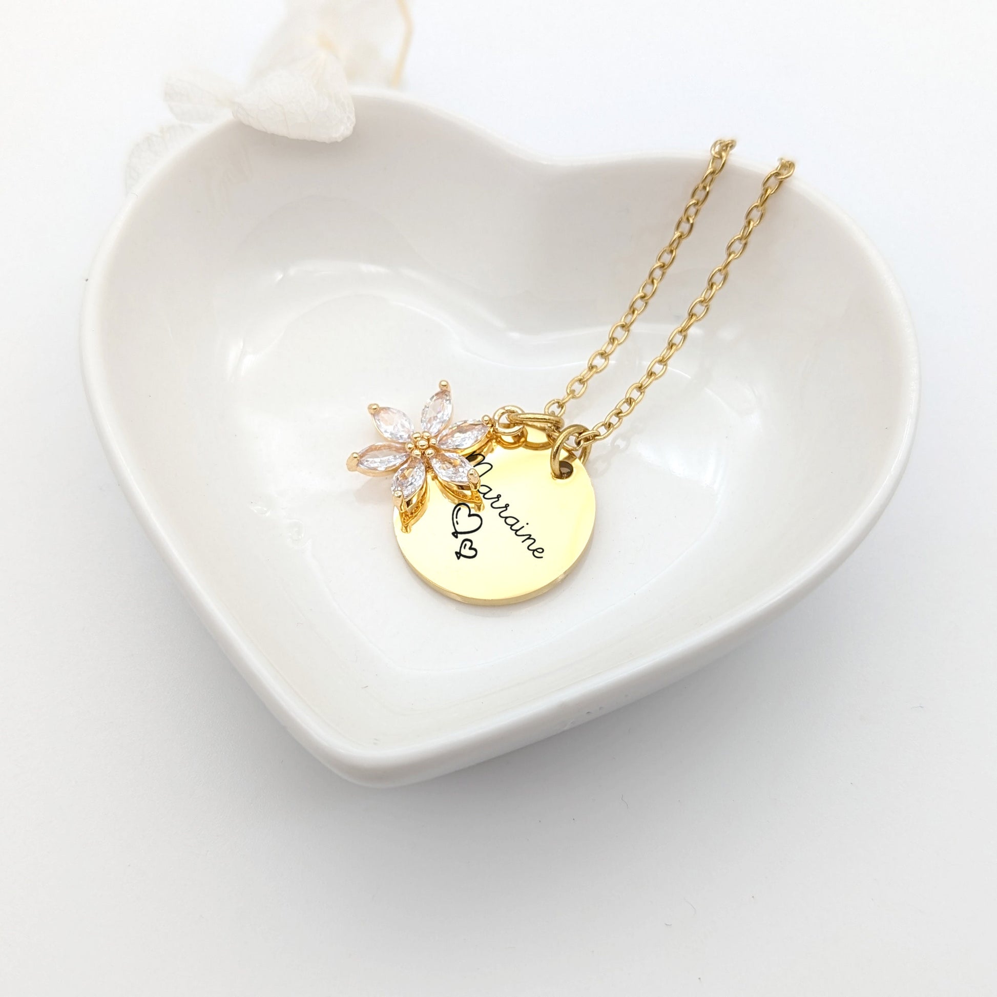 Collier personnalisé en acier inoxydable avec fleur, Cadeau Fête des Mères, Collier Maman, Mamie, Marraine, Cadeau naissance, Nounou