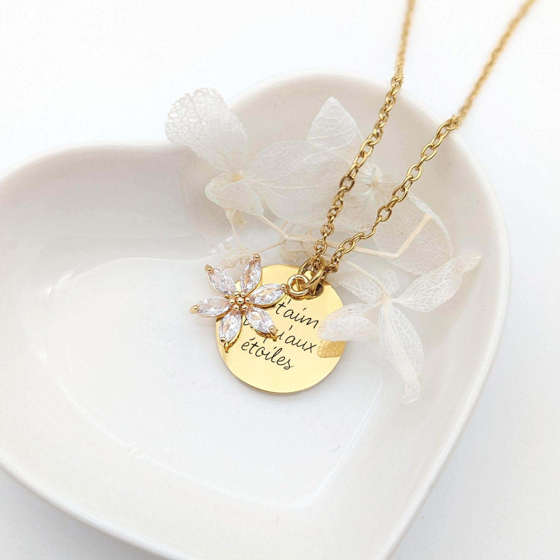 Collier personnalisé en acier inoxydable avec fleur, Cadeau Fête des Mères, Collier Maman, Mamie, Marraine, Cadeau naissance, Nounou