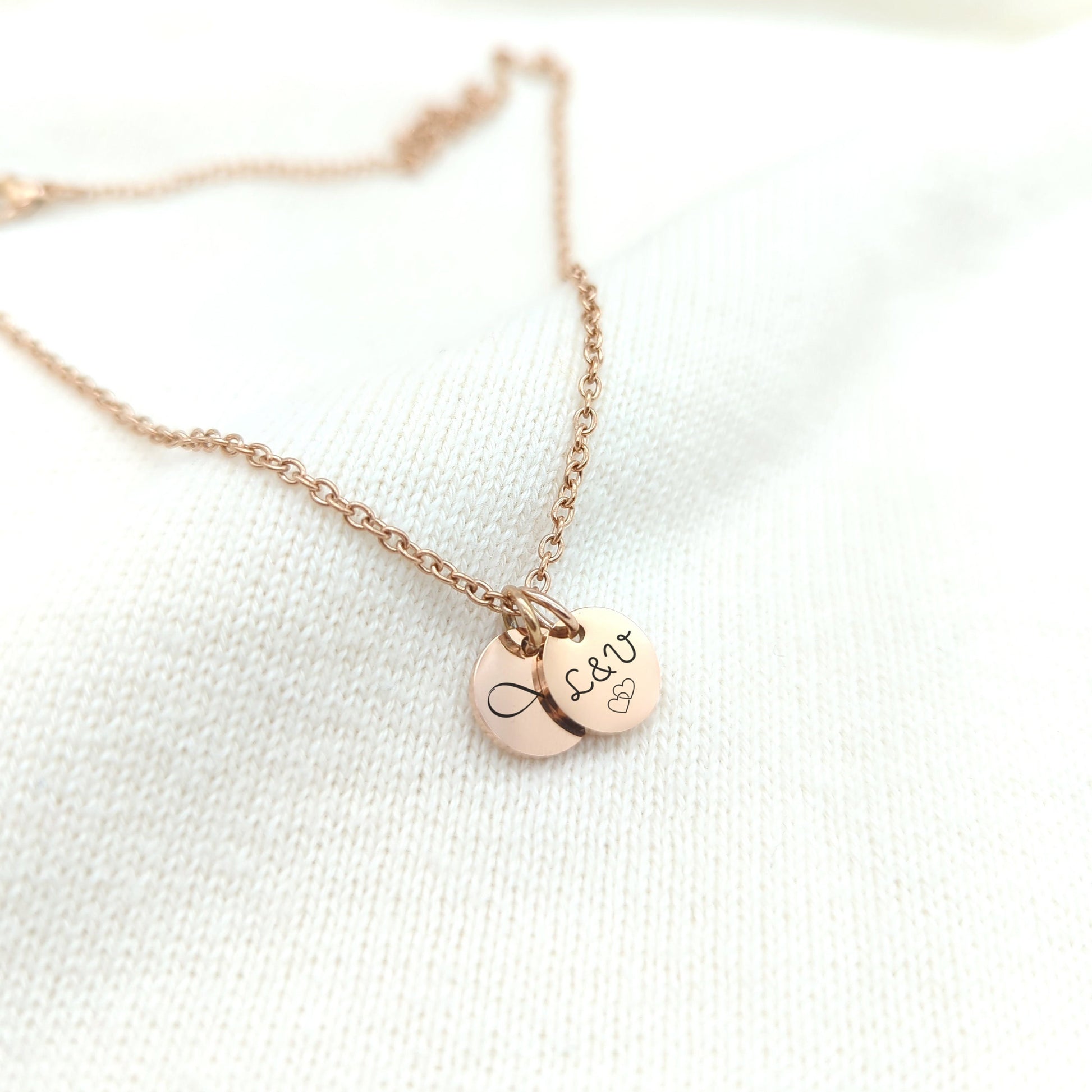Collier Personnalisable avec initiale, Collier personnalisé femme, Bijou maman, Cadeau Marraine, Cadeau Fête des mères, Cadeau naissance,