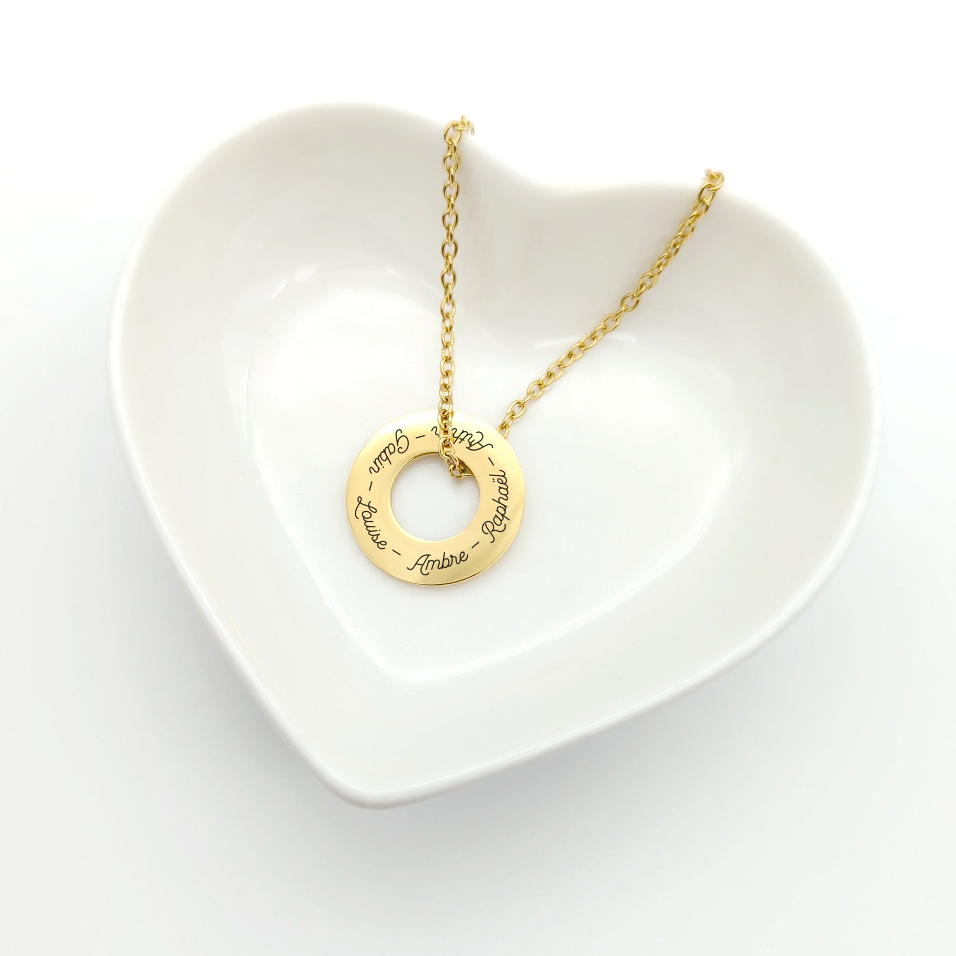 Collier Personnalisé cercle avec gravure prénoms, Cadeau Fête des mères, Bijou pour Maman, Collier Mamie, Marraine, Cadeau naissance