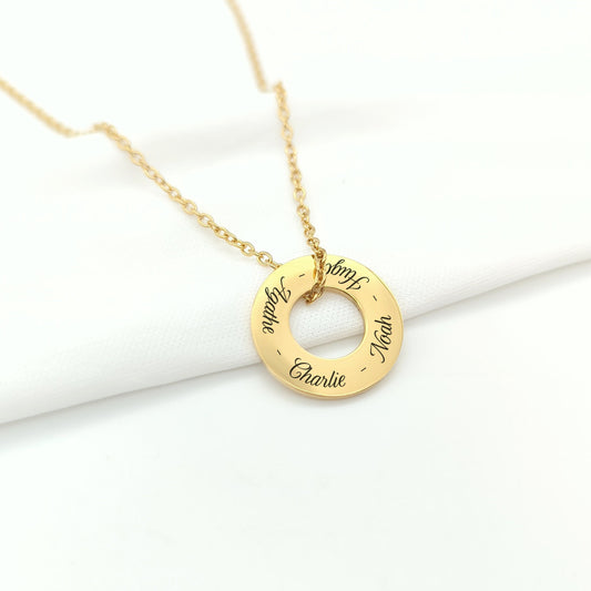 Collier Personnalisé cercle avec gravure prénoms, Cadeau Fête des mères, Bijou pour Maman, Collier Mamie, Marraine, Cadeau naissance