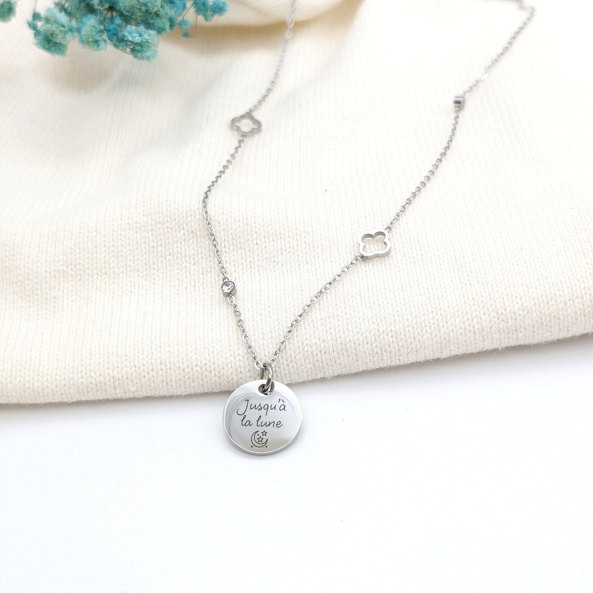Collier personnalisé zirconium et fleur avec médaille, Collier pour Maman, Mamie, Marraine, Nounou, Cadeau naissance, Cadeau fête des mères