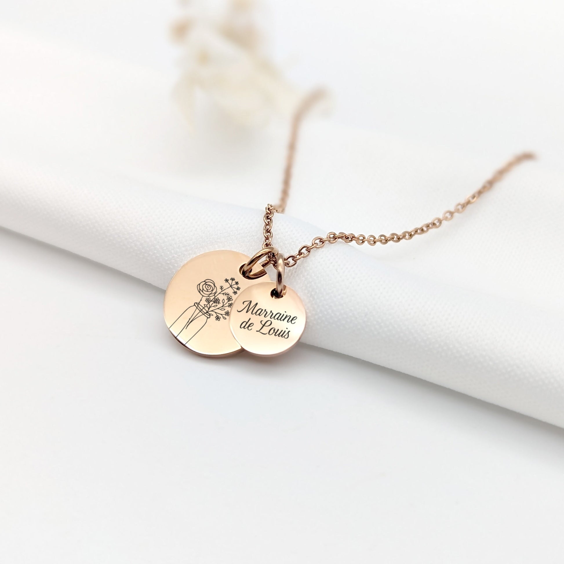 Collier Personnalisé avec bouquet de fleurs et gravure, Collier pour Maman, Marraine, Mamie, Cadeau Naissance, Cadeau fête des mères