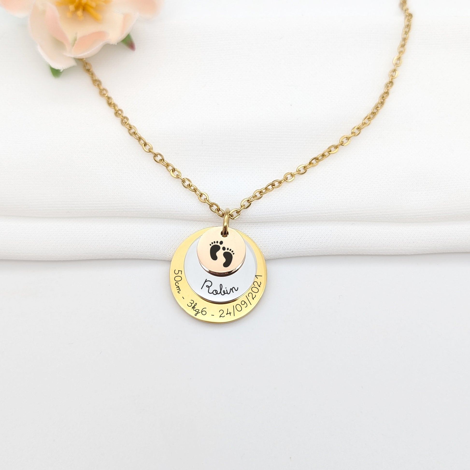 Collier personnalisé avec trois médailles, Collier Maman, Bijou Marraine, Collier Mamie, Cadeau naissance, Cadeau fête des mères,