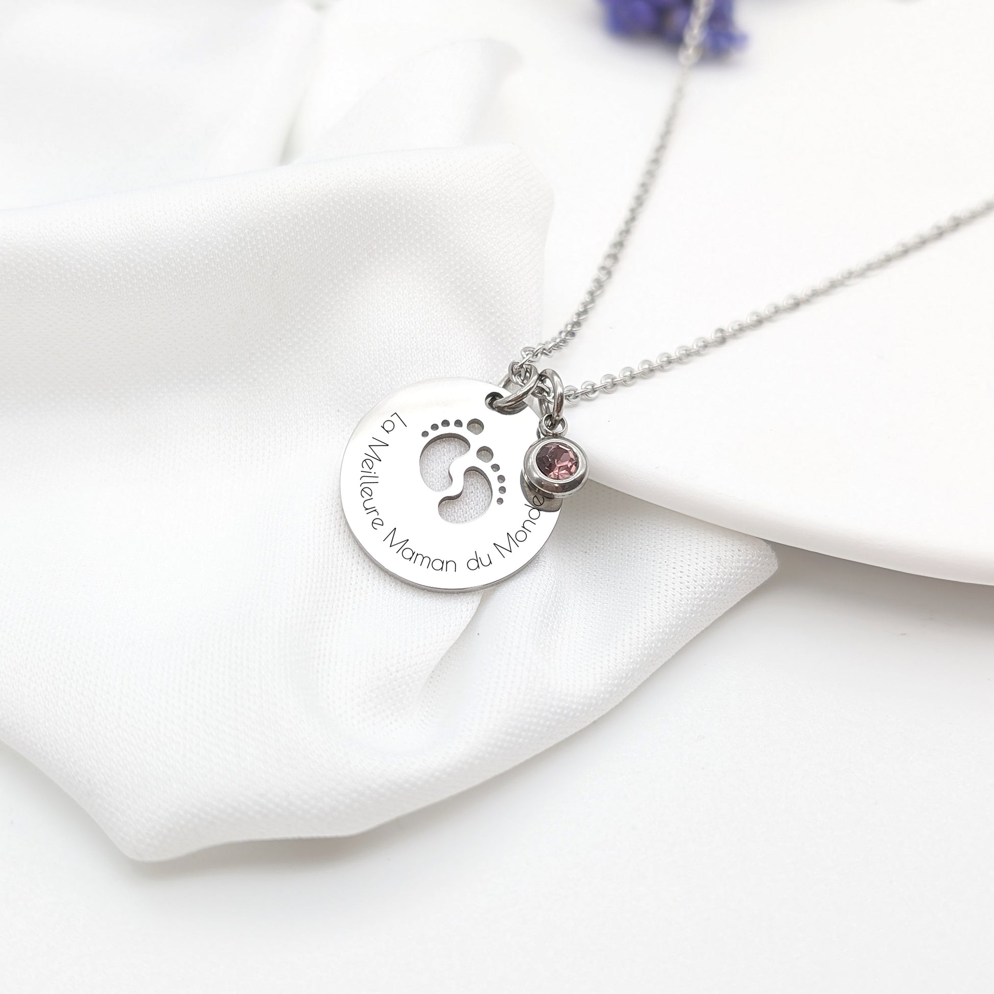 Collier pendentif petits pieds avec pierre de naissance, Collier personnalisé, Cadeau maman, Cadeau Naissance, Bijou Marraine, Nounou