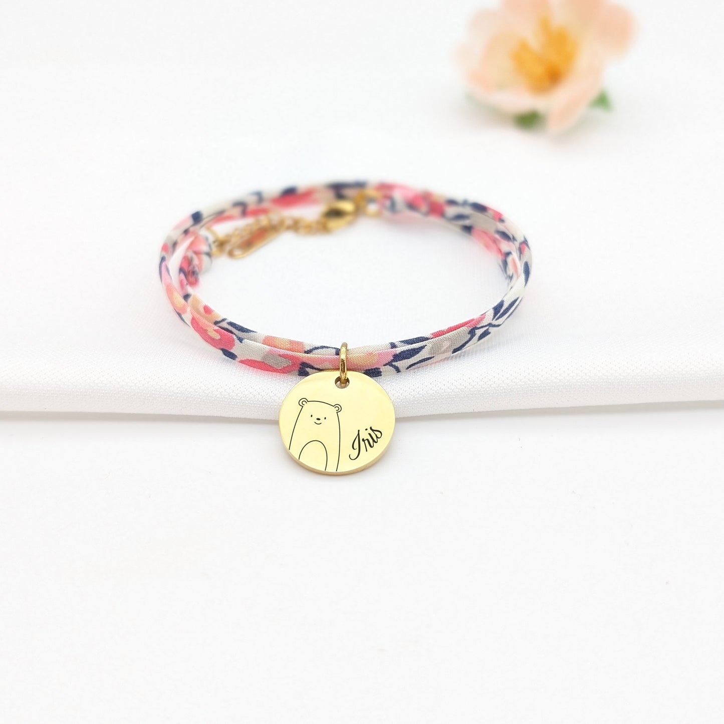 Bracelet enfant Liberty personnalisé, bracelet prénom avec médaille gravée, Cadeau baptême, Cadeau Naissance, Cadeau grande sœur, Filleule