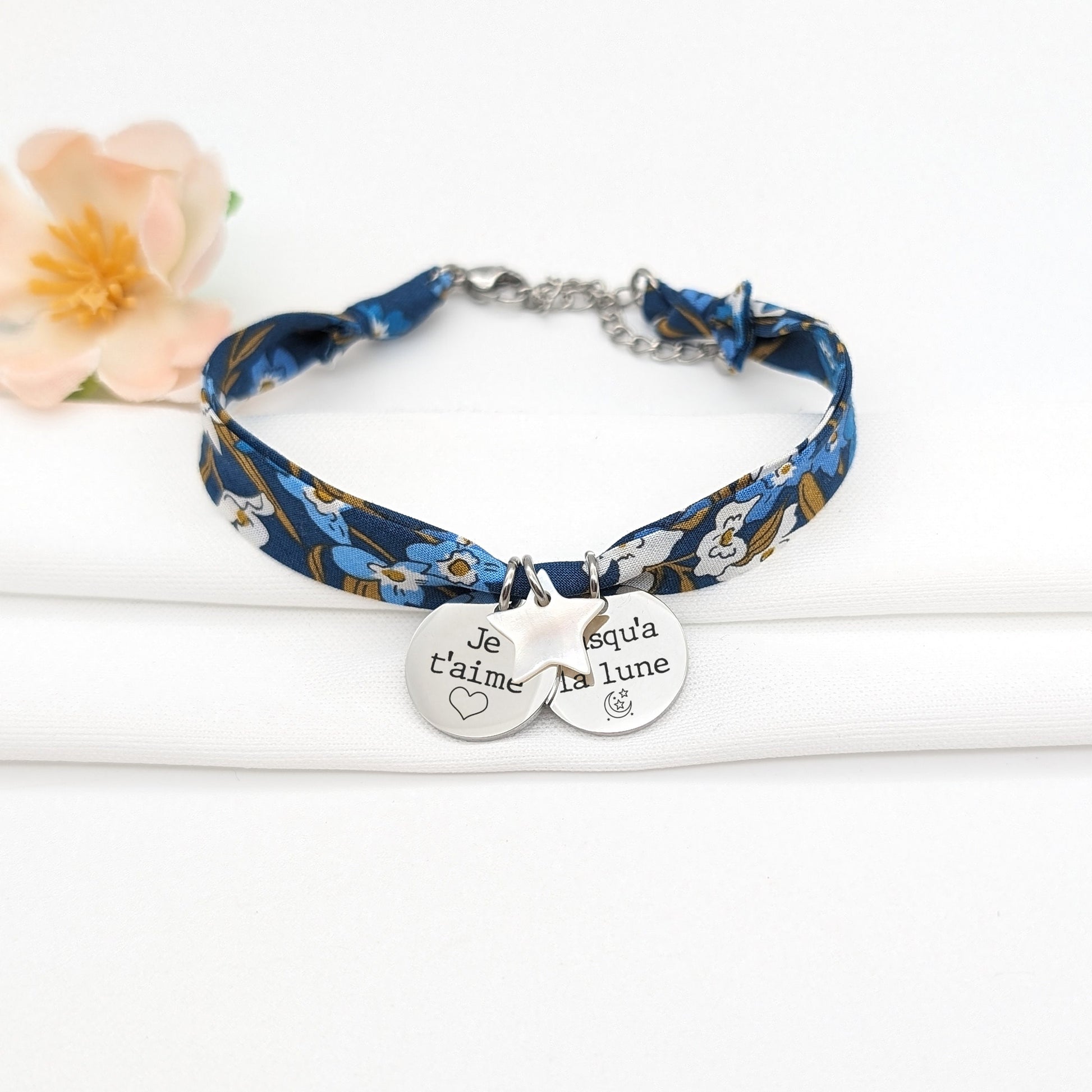 Bracelet Liberty personnalisé • Bracelet personnalisé prénom, Bijou Maman, Marraine, Cadeau naissance, Cadeau Fête des mères, Témoin mariage