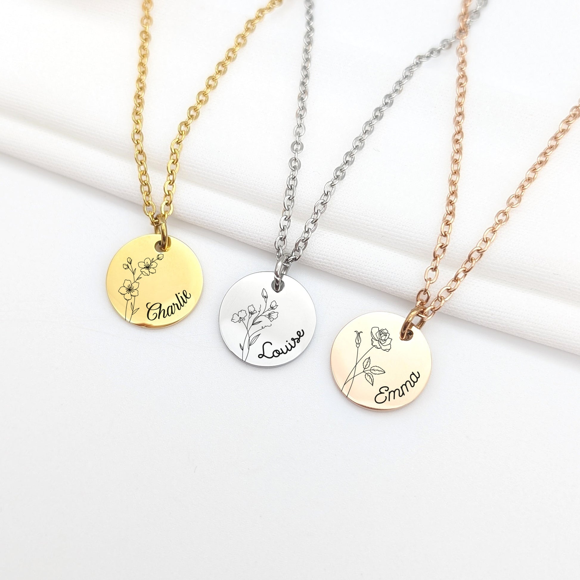 Collier personnalisé en acier inoxydable avec gravure texte et fleur de naissance