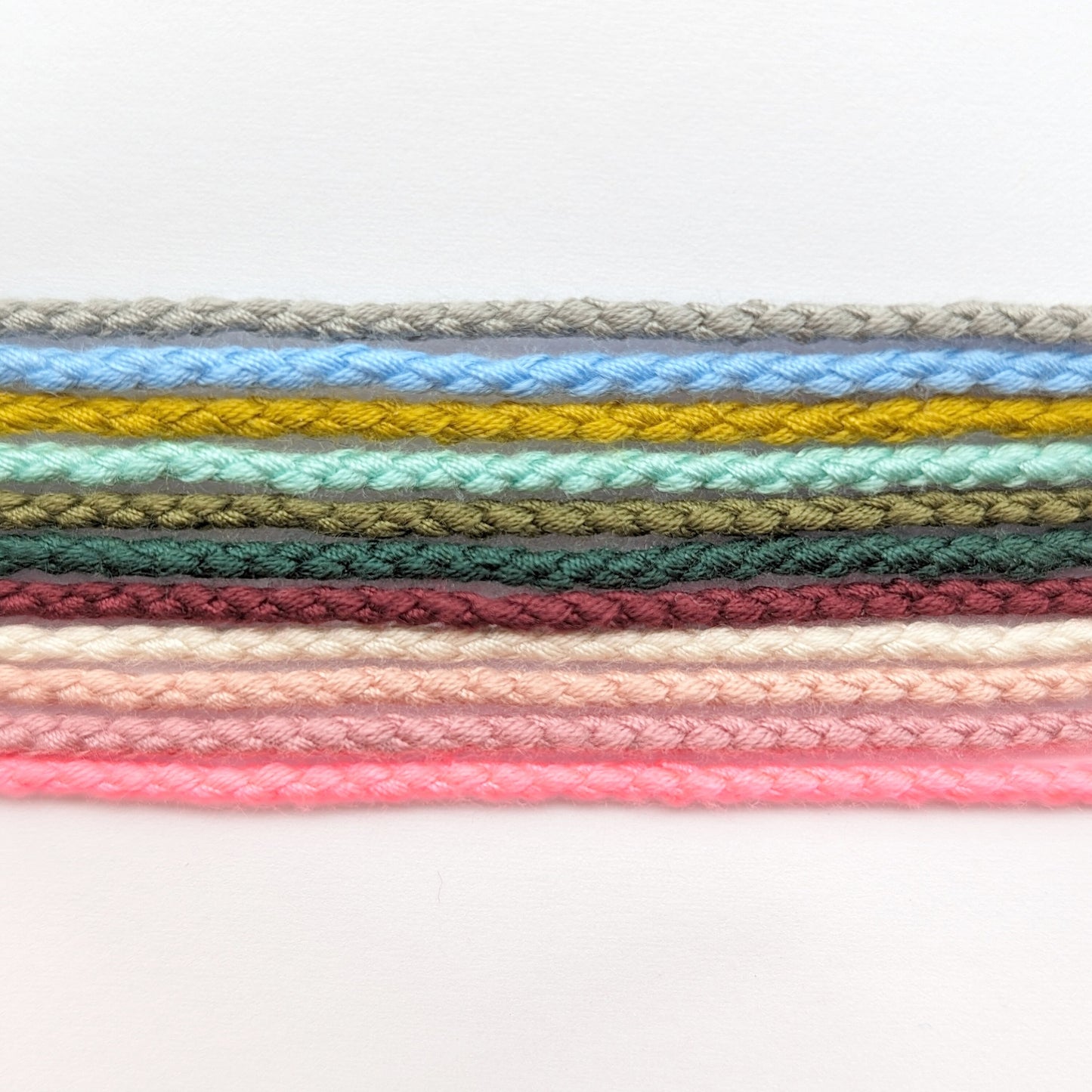 Bracelet cordon coton personnalisé médaille gravée - Bracelet personnalisé, Bracelet prénom, Cadeau EVJF, Cadeau témoin, Bijou Maman
