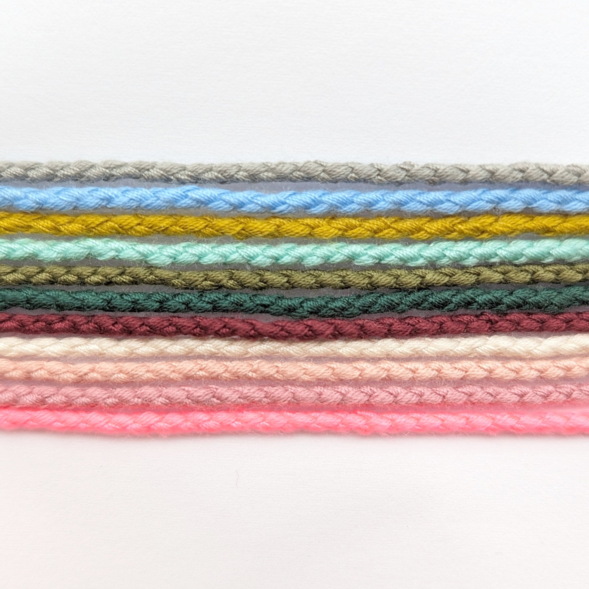 Bracelet cordon coton personnalisé médaille gravée - Bracelet personnalisé, Bracelet prénom, Cadeau EVJF, Cadeau témoin, Bijou Maman