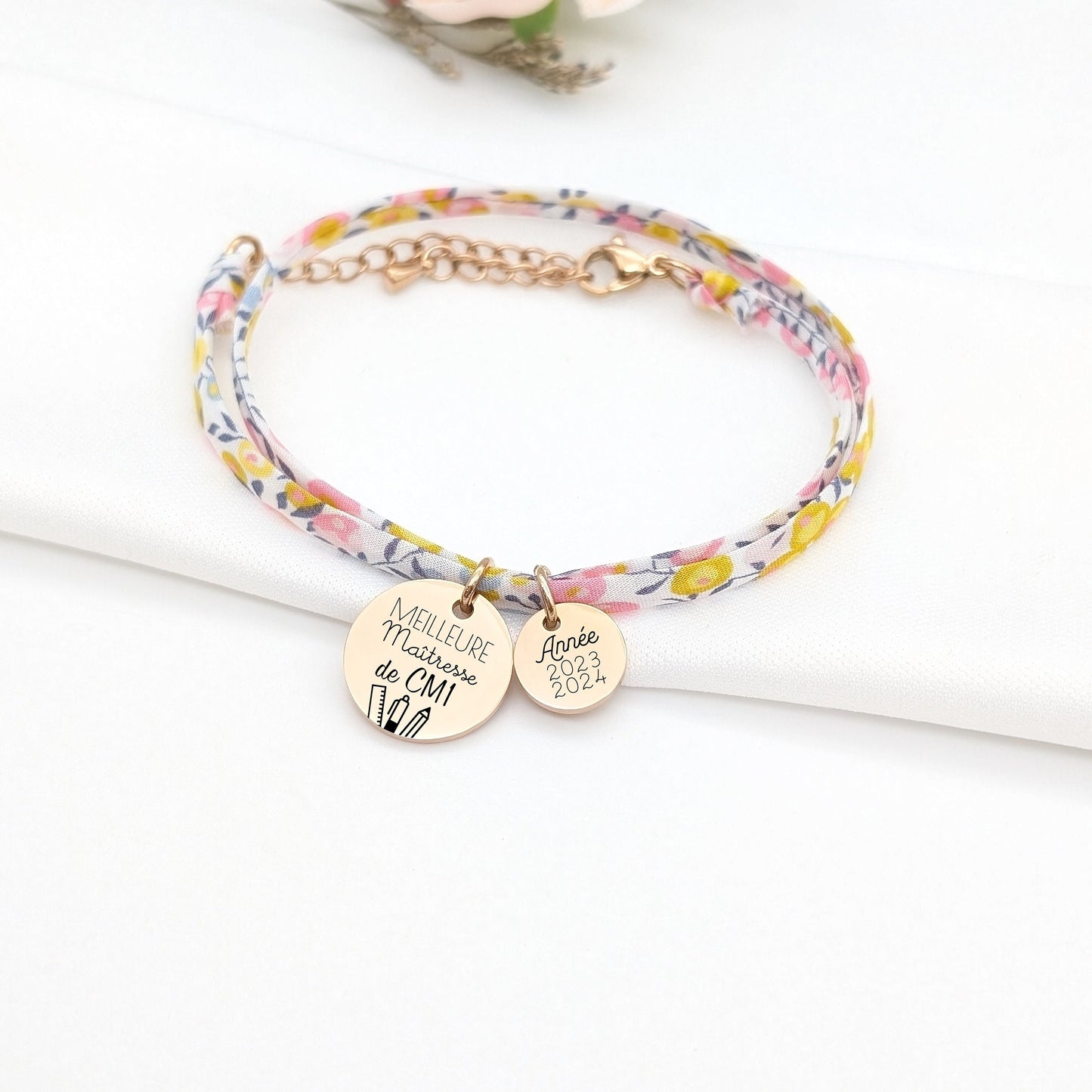 Bracelet maîtresse Personnalisé, cadeau Meilleure Maîtresse, Cadeau super ATSEM, Merci maîtresse, Cadeau fin d'année, cadeau enseignant