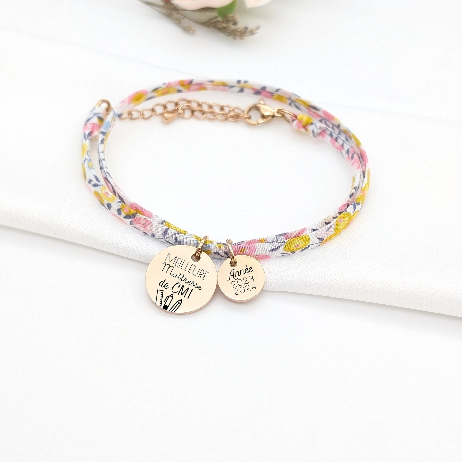 Bracelet maîtresse Personnalisé, cadeau Meilleure Maîtresse, Cadeau super ATSEM, Merci maîtresse, Cadeau fin d'année, cadeau enseignant