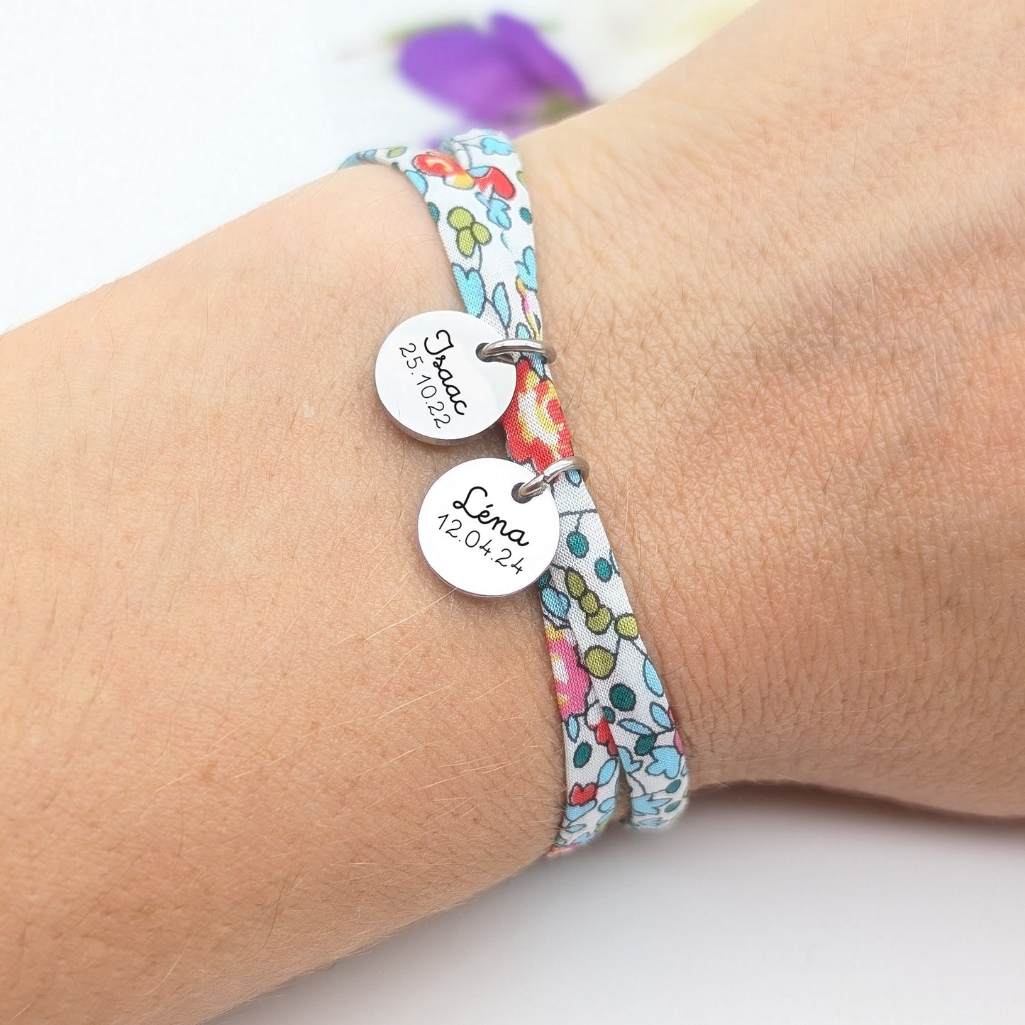 Bracelet personnalisable en liberty médailles gravées personnalisées de 10 mm et breloque au choix