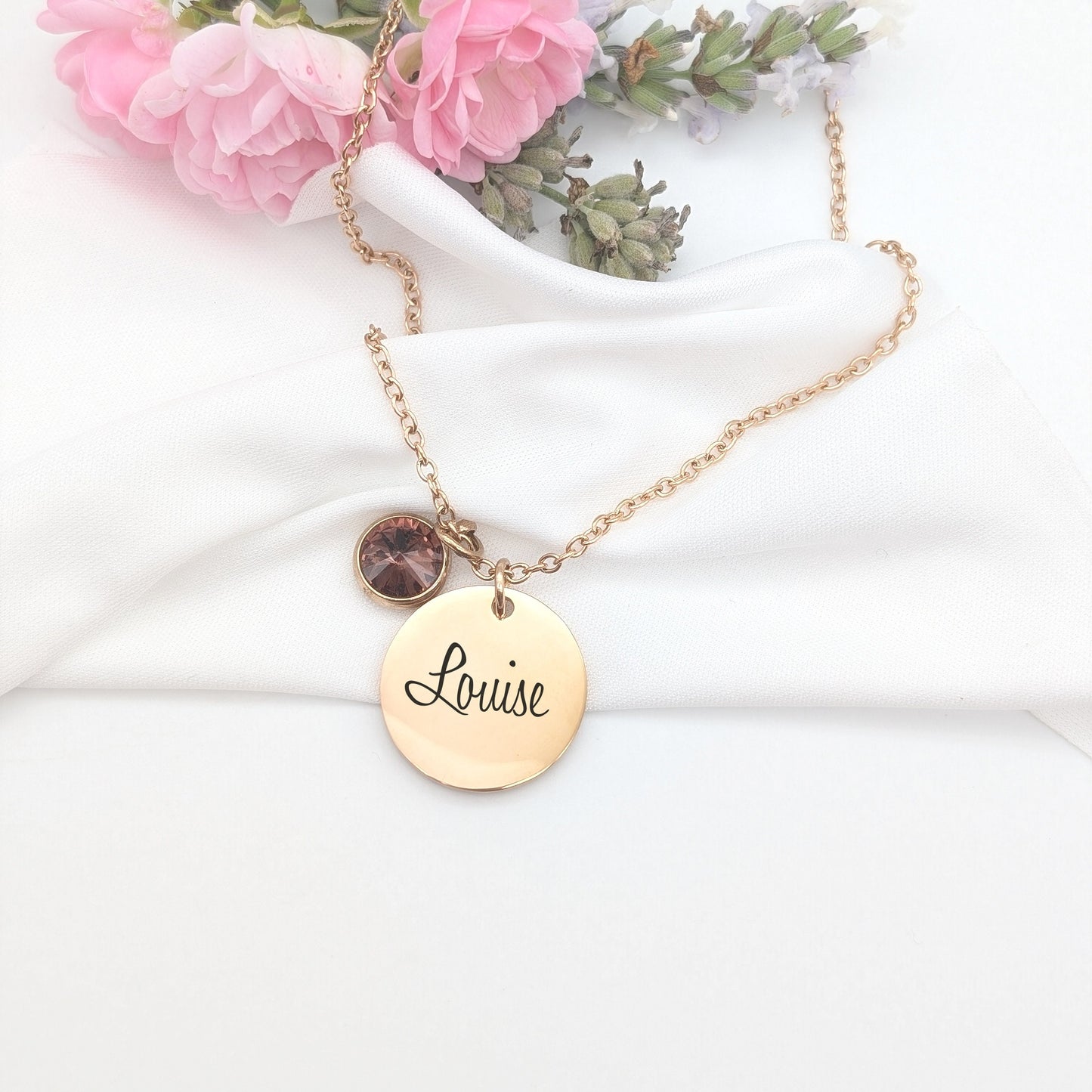 Collier femme personnalisé avec médaille à graver et pierre de naissance, Cadeau unique Femme, Collier prénom, Cadeau noël personnalisé