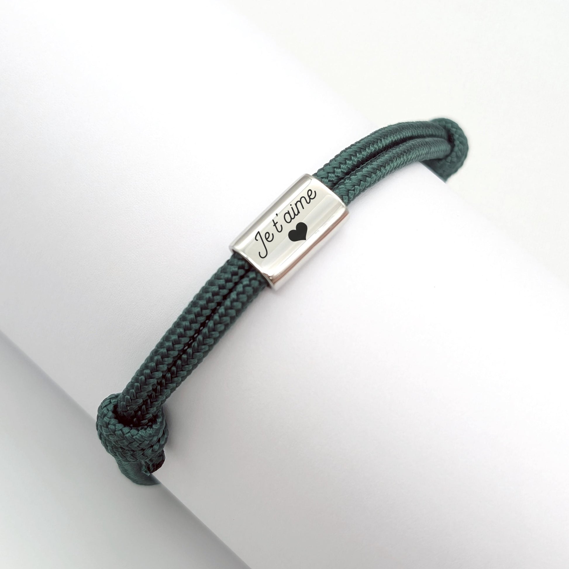 Bracelet Cordon Personnalisé Homme avec Médaille gravée Acier Inoxydable - Cadeau Noël pour Homme, Bracelet Papa, Parrain, Cadeau Noël Papa