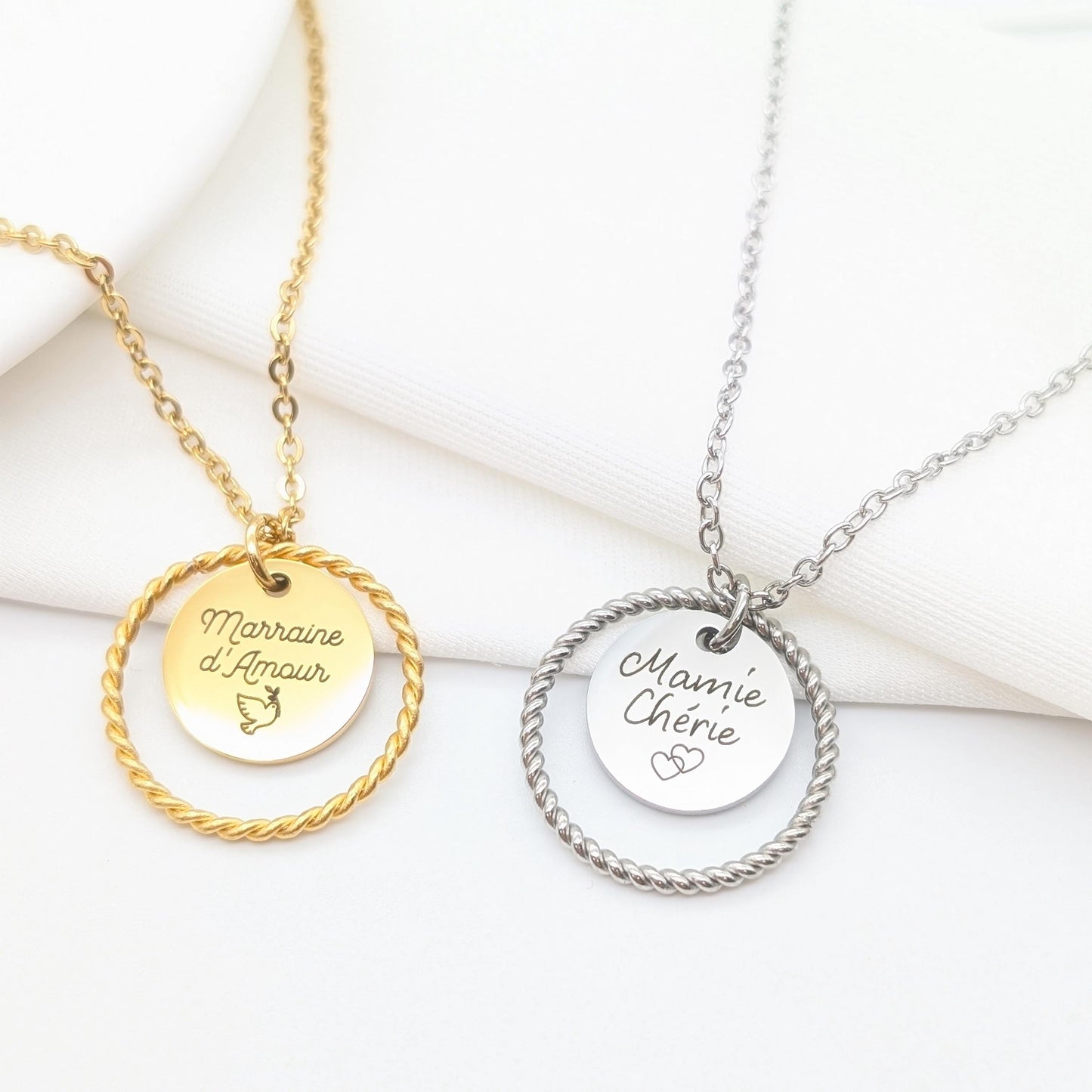Collier personnalisé acier inoxydable avec médaille gravée 15mm – Cadeau fête des mères, fête des grands-mères, bijou gravé texte au choix