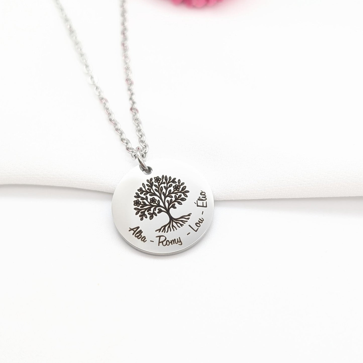 Collier personnalisé arbre de vie en fleurs , Cadeau Noël femme, Collier gravure prénoms, Cadeau Maman, Cadeau Mamie unique